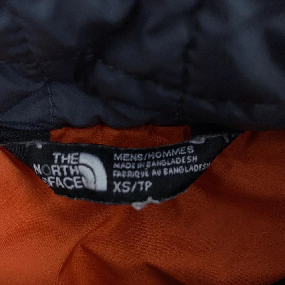 North Face Quilted Jacket Mens XS Gray Orange Full Zip Insulated‎ Outdoors F15